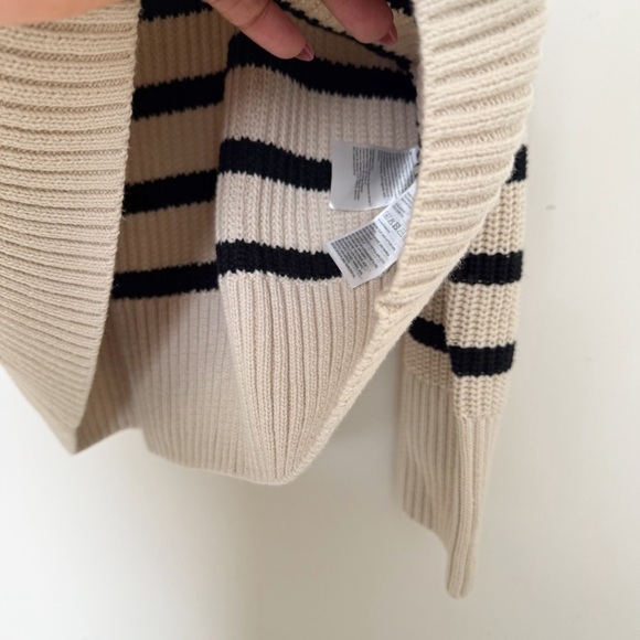 Stripes knit Sweater - Picture 11 of 13